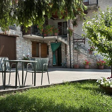 La Corte Di Nando Varzi Exterior photo